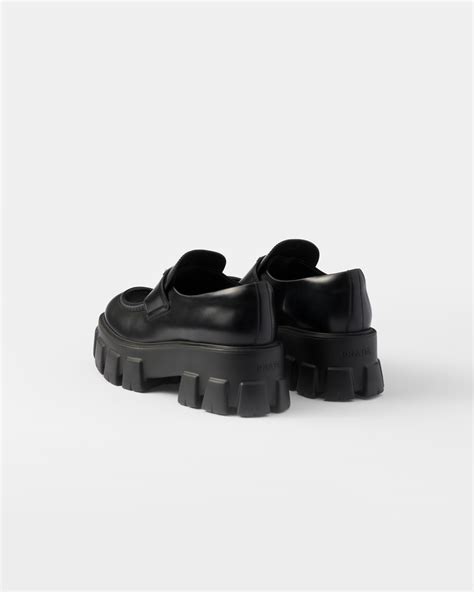 prada monolith mokassins